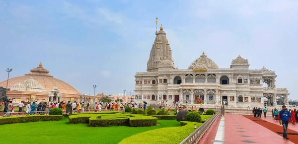 Peaceful Vrindavan temple streets with devotees